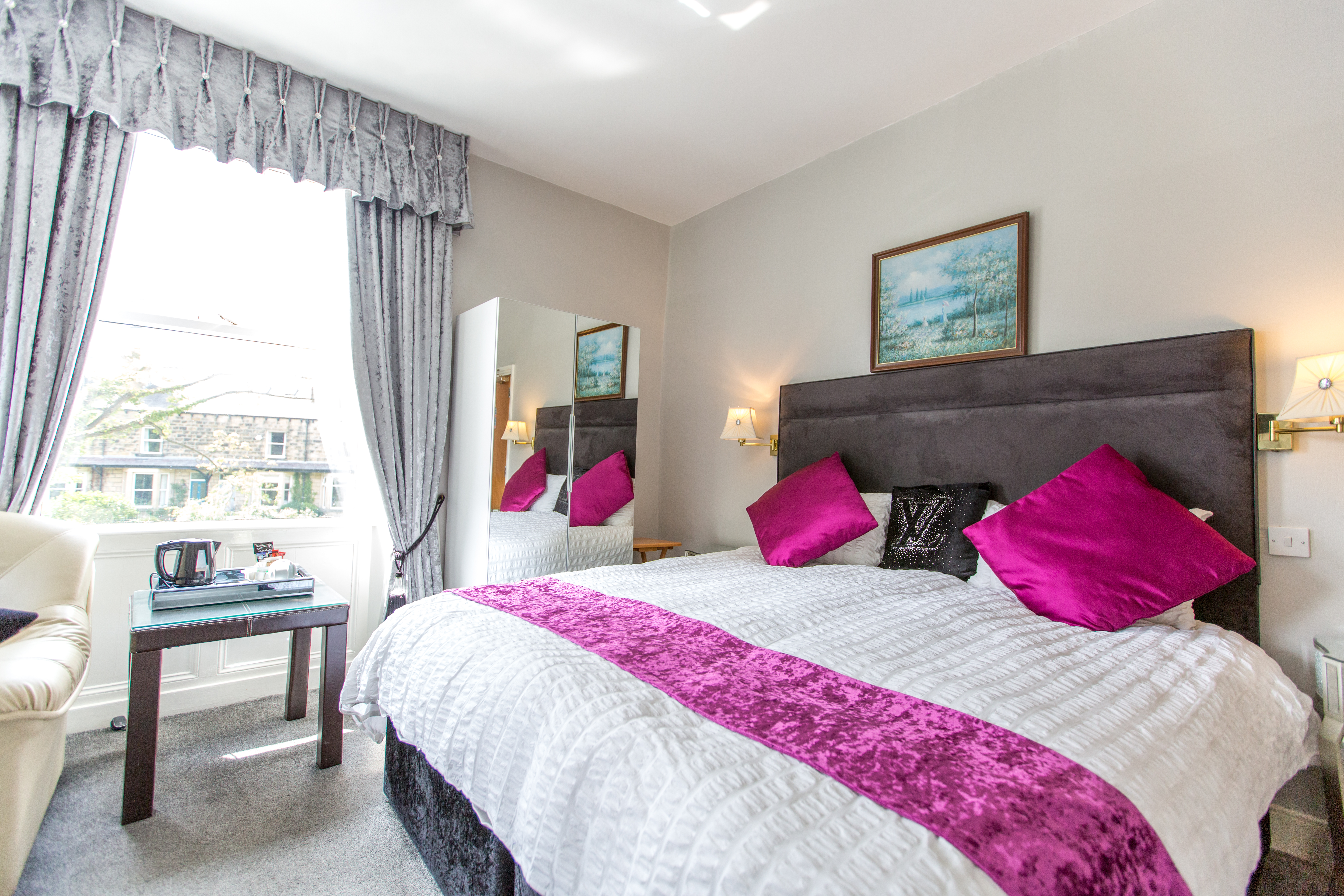 Double room with en-suite at The Riverside Hotel